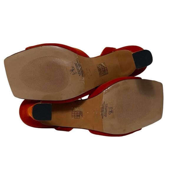 NWOT Anthropologie ANGEL ALARCON Velvet Puffy Ankle Strap Heels 41 - Picture 7 of 10